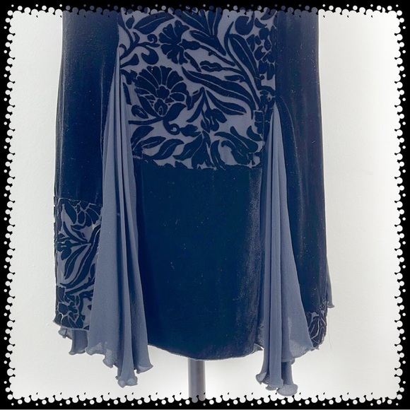 💕Beautiful Velvet Lace Patchwork Skirt💕 - Picture 2 of 11